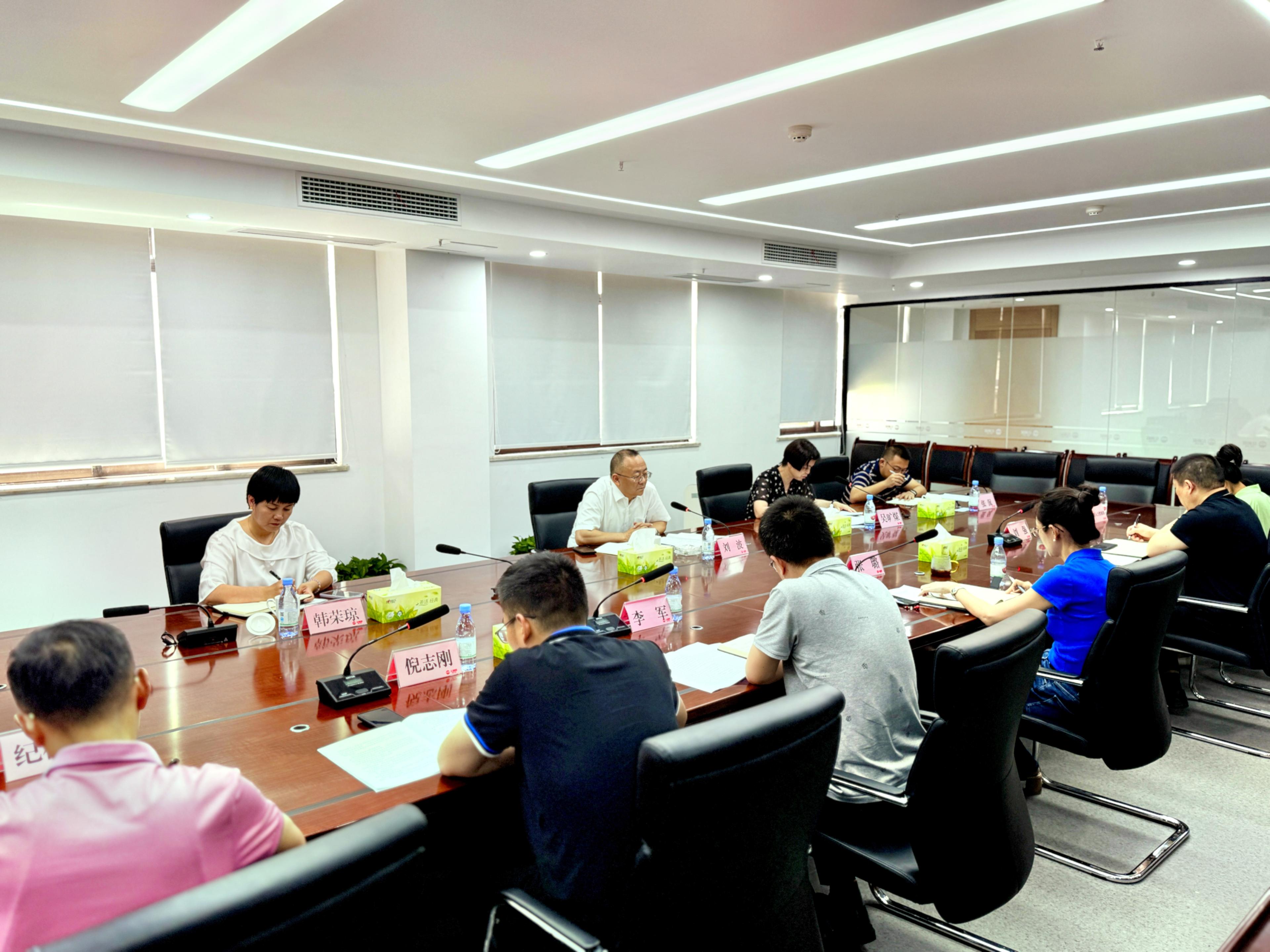 市農(nóng)投集團(tuán)黨委書記、董事長劉波調(diào)研督導(dǎo)凱欣糧油、中墾牧乳業(yè)全面從嚴(yán)治黨工作